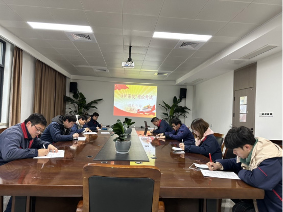 鋼構(gòu)公司開(kāi)展“導(dǎo)師帶徒”理論考試