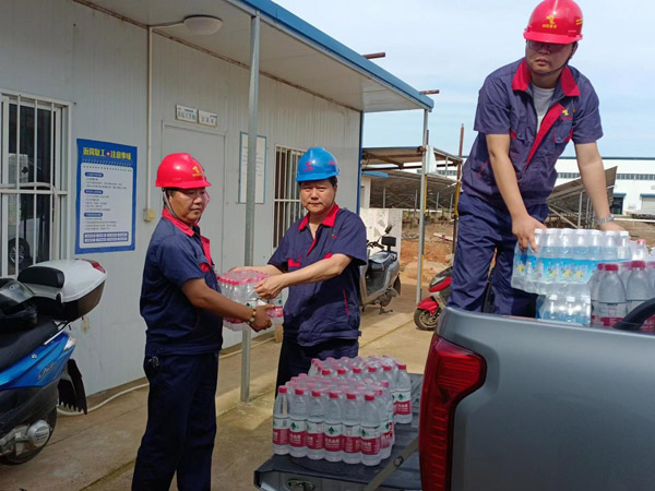 第二建筑工程事業(yè)部認真做好防暑降溫工作 第二建筑工程事業(yè)部認真做好防暑降溫工作